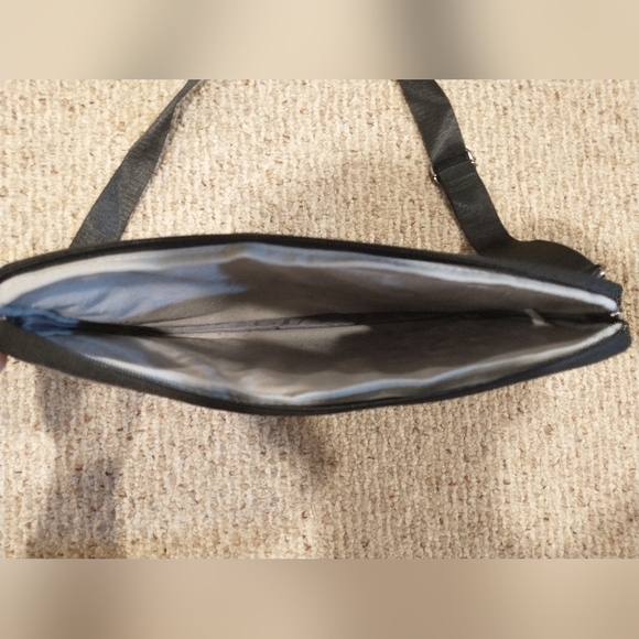 CoolBell 14"x10" Laptop Case with Carrying Strap - Picture 2 of 4